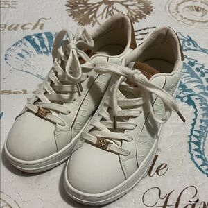 Bata Red Label Off White Embossed Women's Sneakers